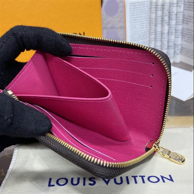 2025224M83476105248105