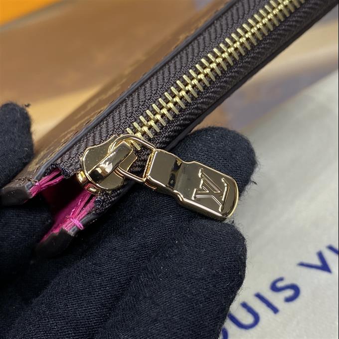 2025224M8347610524857