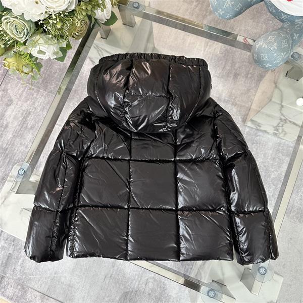 2024322133531953400430