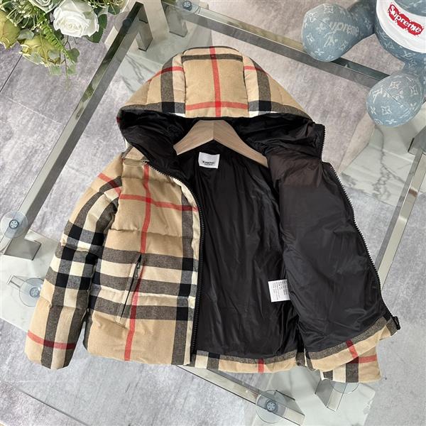 2024322111756461370400