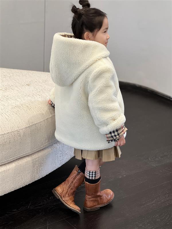 2024322111756976280320