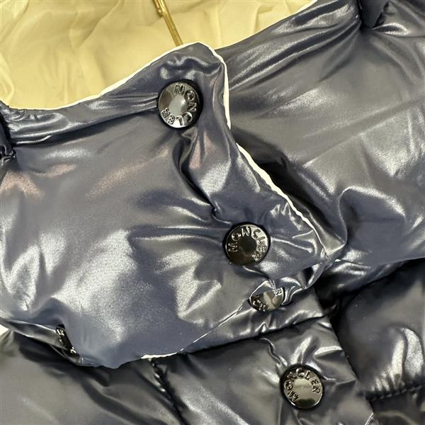 2024322133439884360390