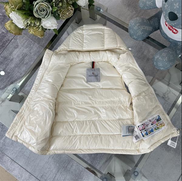 2024322133442891300320